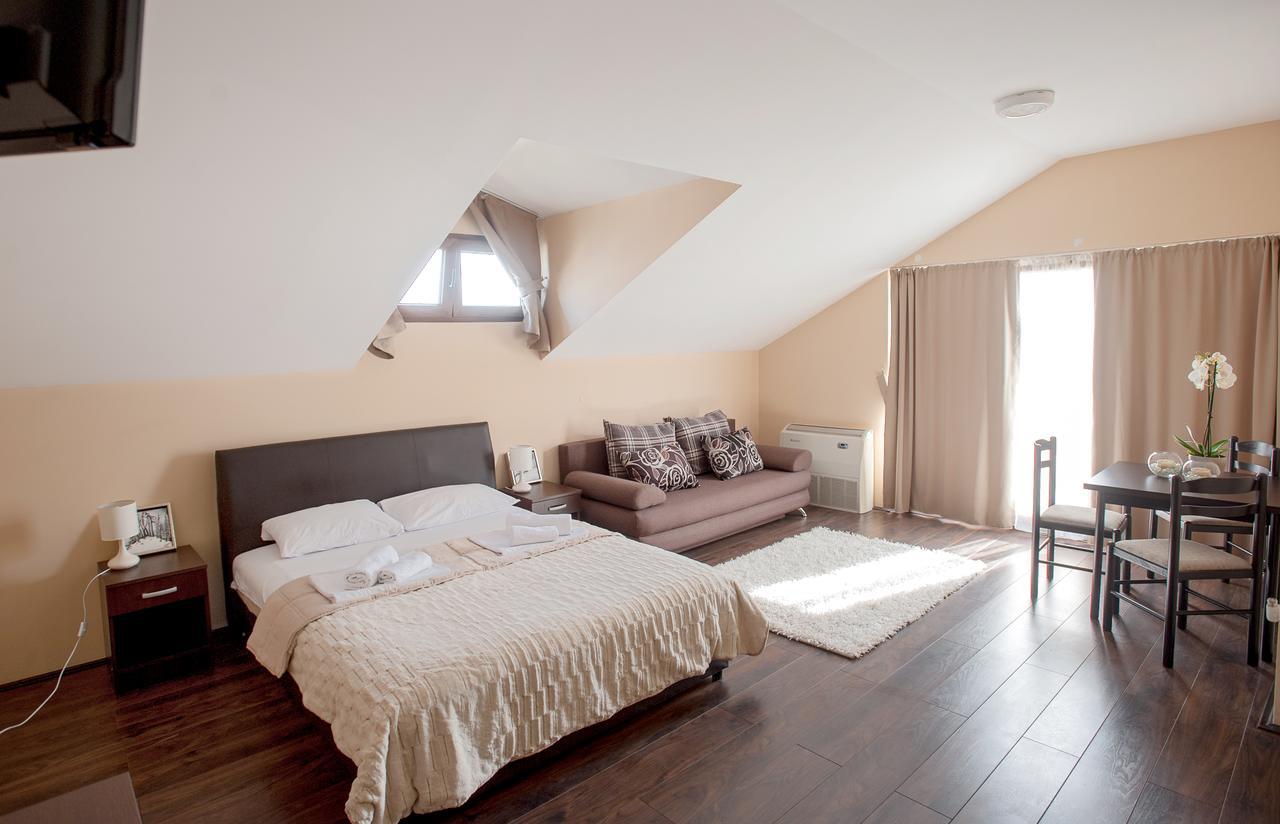 Apartament Danilovgrad Exteriör bild