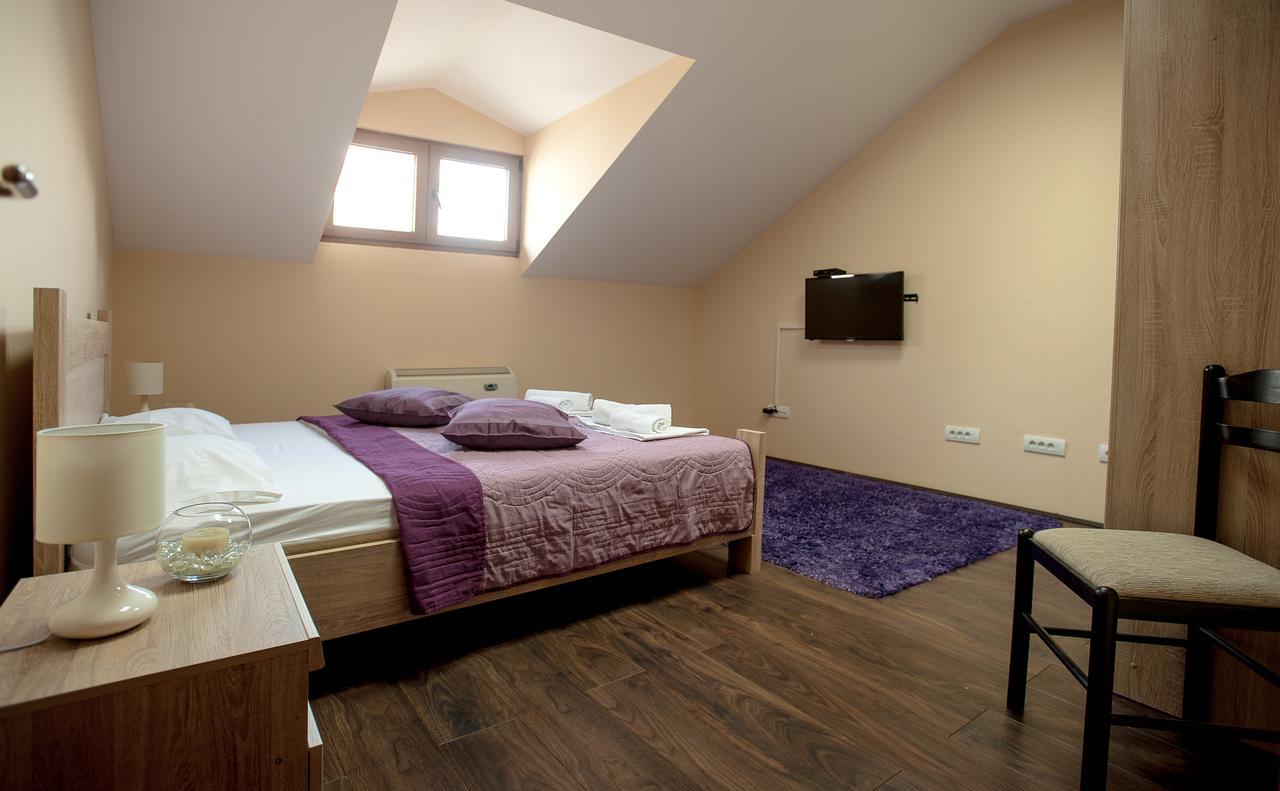Apartament Danilovgrad Exteriör bild